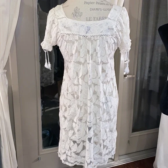 Trulli Ivory white sheer lace floral dress shortsleeve size XS​ - Picture 4 of 8